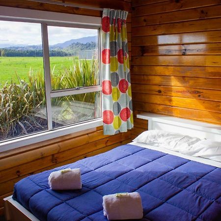 Little Wanganui Hotel Luaran gambar