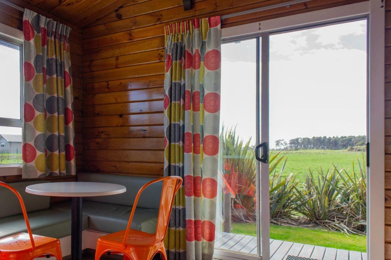 Little Wanganui Hotel Luaran gambar